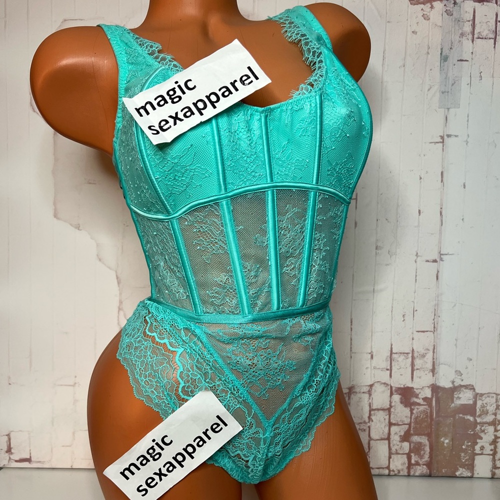 VS XL WICKED CHANTILLY LACE BONED STRAPPY CAGED FLORAL BODYSUIT TEDDY LINGERIE